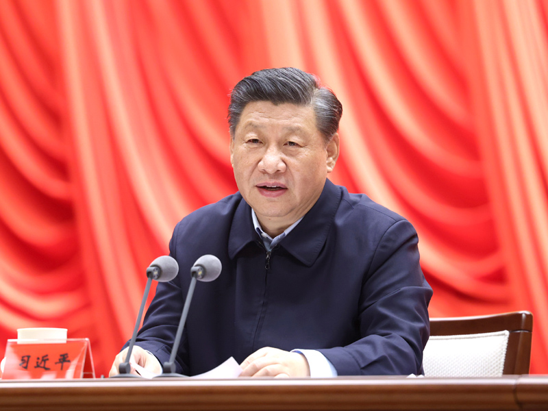 　　3月1日，2021年春季学期中央党校（国家行政伟德国际1946bv官网）中青年干部培训班在中央党校开班。中共中央总书记、国家主席、中央军委主席习近平在开班式上发表重要讲话。新华社记者 王晔 摄